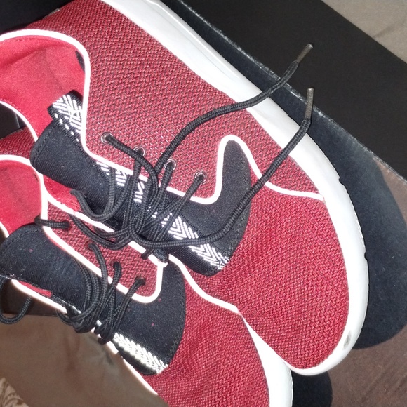 Jordan eclipse BG - Picture 3 of 3